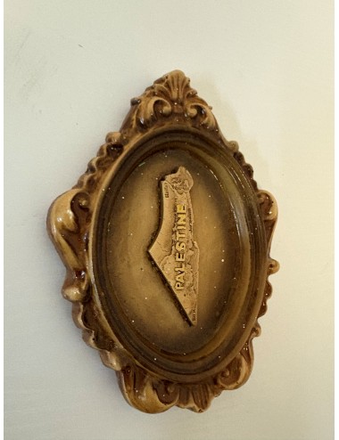 Carte de Palestine – Médaillon ovale sculpté en plâtre résiné