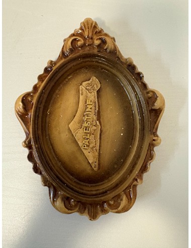 🖼️ Carte de Palestine – Médaillon ovale sculpté en plâtre résiné