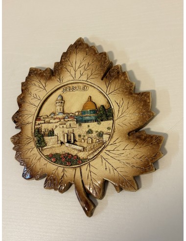 “Feuille de Jérusalem” – Sculpture murale en forme de feuille