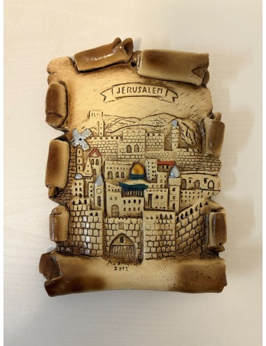 Relief mural "Jérusalem sur parchemin"