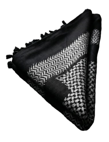 Découvrez le keffieh Miroir de la Résilience : un modèle noir et blanc inversé, symbole fort d’espoir et d’héritage palestinien.