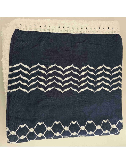 Keffieh palestinien Original Bleu nuit motif losanges blancs par l'Atelier Artisanal Al Nabulsi